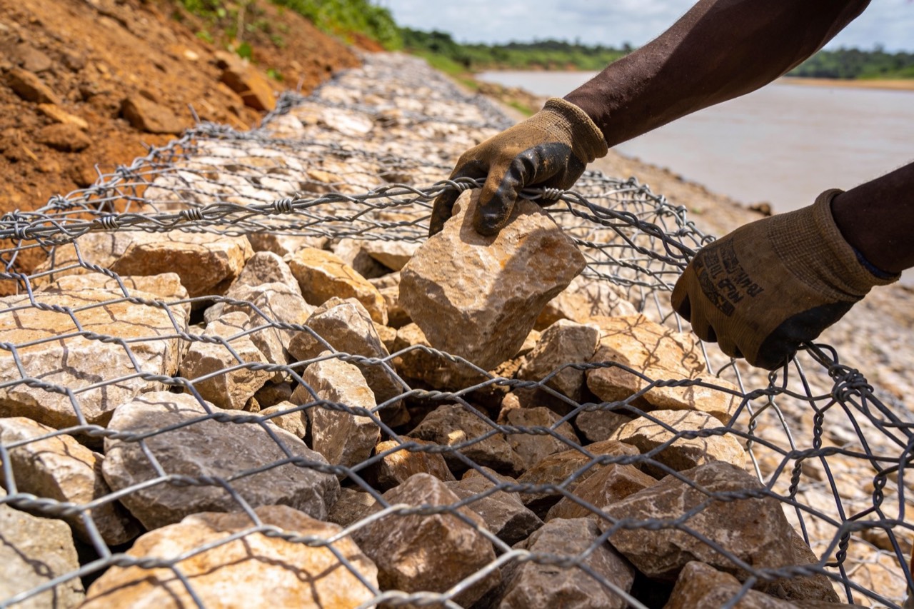 Erosion & Flood Control — Filling gabion baskets